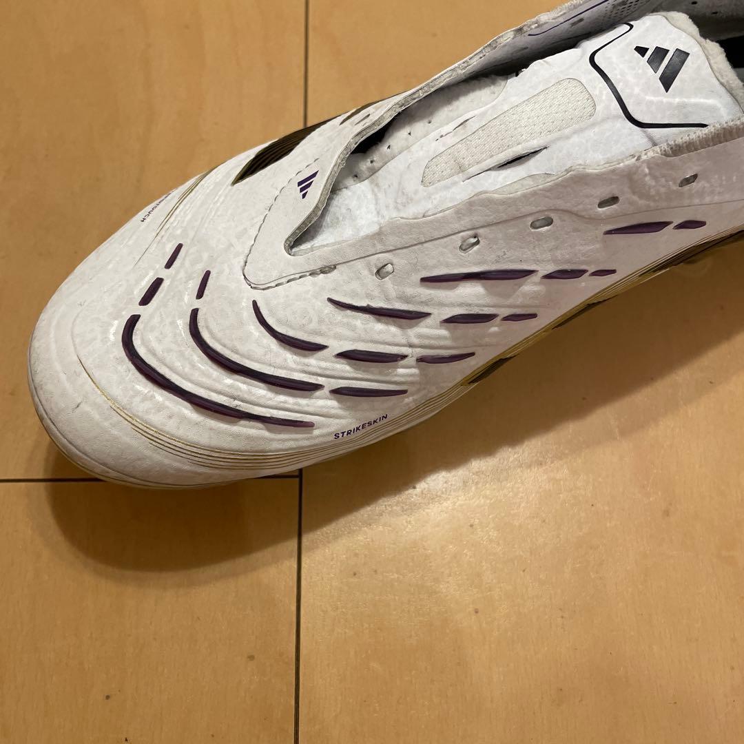 アディダス　プレデターエリートHG.AG