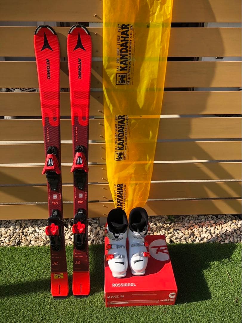 スキー板　靴　ジュニアスキー ATOMIC REDSTER Ｊ２ 130cm