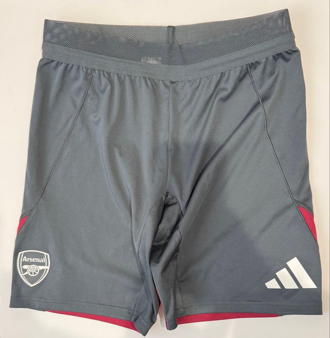 【日本未発売】アーセナル adidas 25/26 プロ トレーニングショーツ