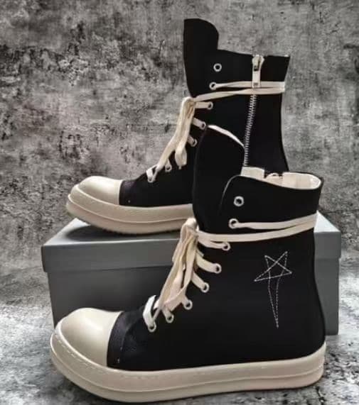 グレー猫のぬいぐるみキーホルダー つきろう