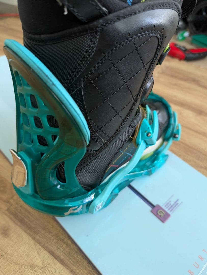 BURTON lipstick 141cm ブーツビンディング付き！