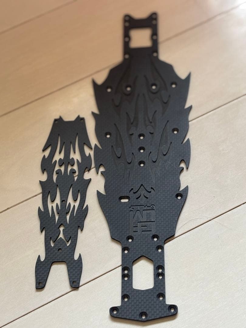 カーボン製シャーシセット フレイムデザイン