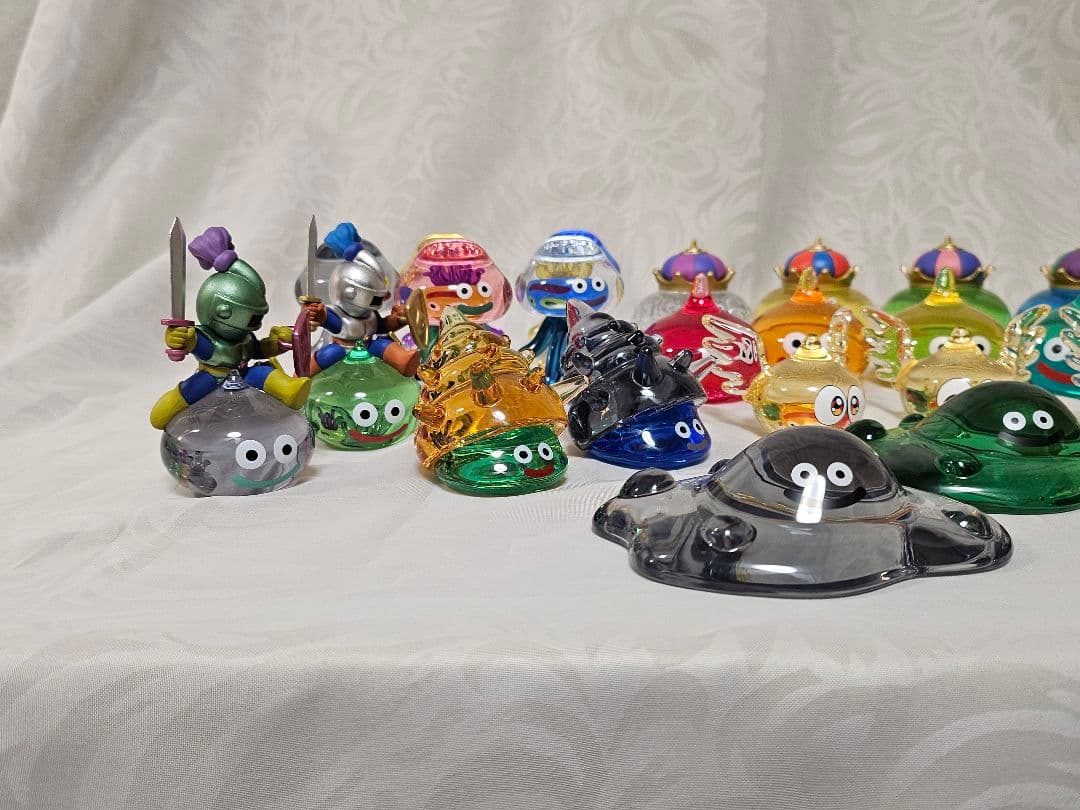 ドラクエ　クリアスライムフィギュア 約33体