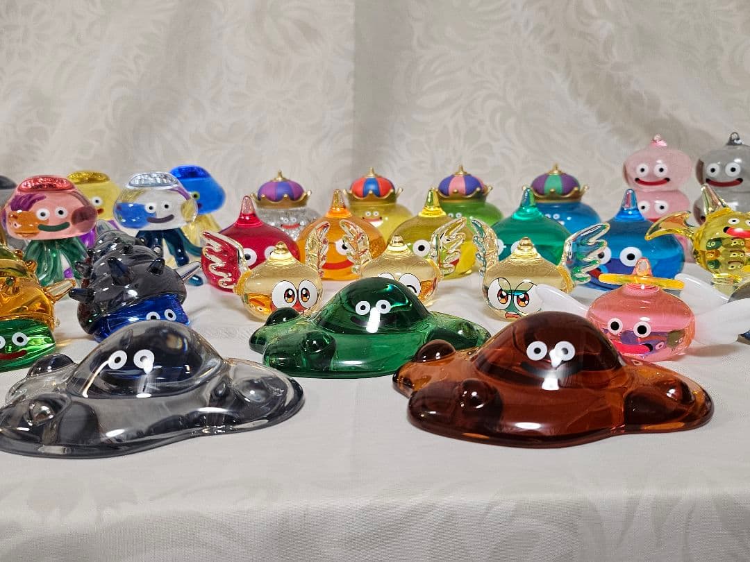 ドラクエ　クリアスライムフィギュア 約33体