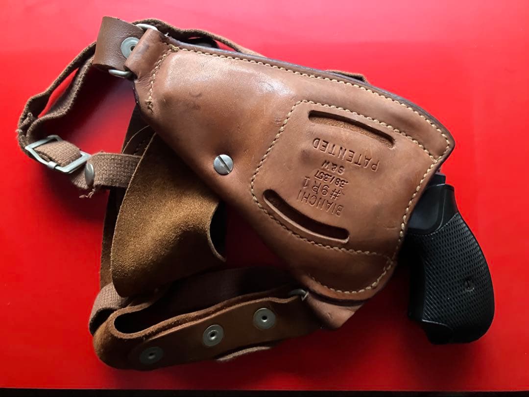 Bianchiショルダーホルスター ＃9R 1 .38/.357【価格交渉歓迎】