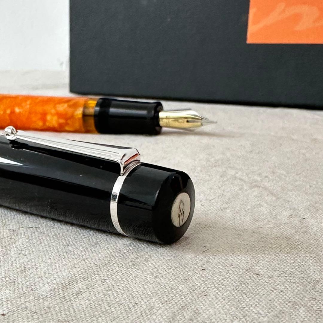 【希少】DELTA ドルチェビータ　フュージョンニブ 18K　M字　ピストン式