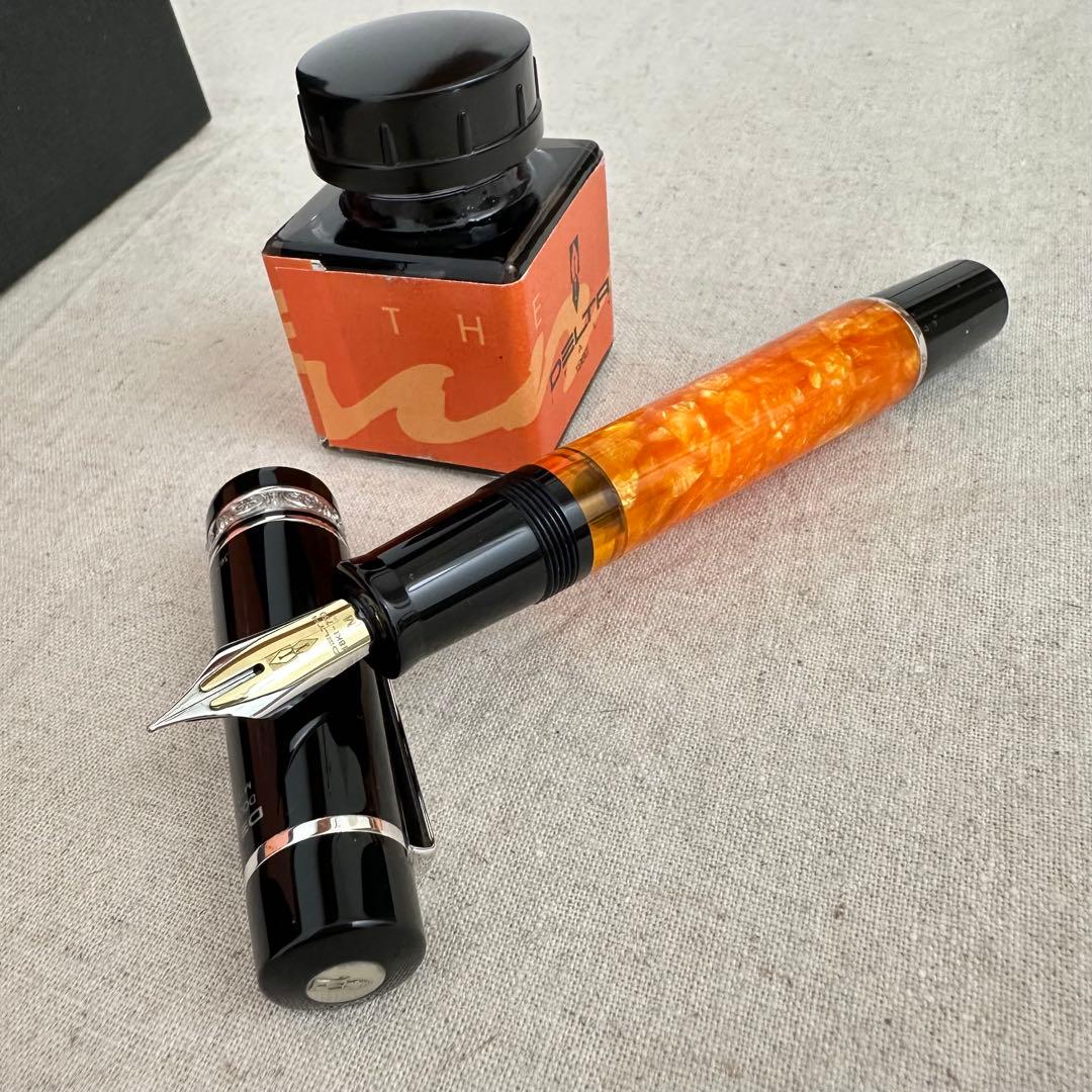 【希少】DELTA ドルチェビータ　フュージョンニブ 18K　M字　ピストン式