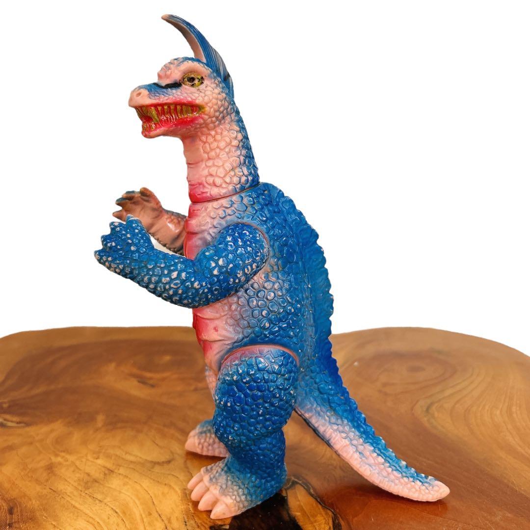 ブルマァク アーストロン 怪獣ソフビ フィギュア ウルトラマン