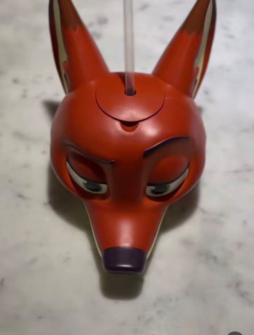 【激レア】インドネシアCGV限定 ズートピア2 ニック タンブラー（ストロー付）