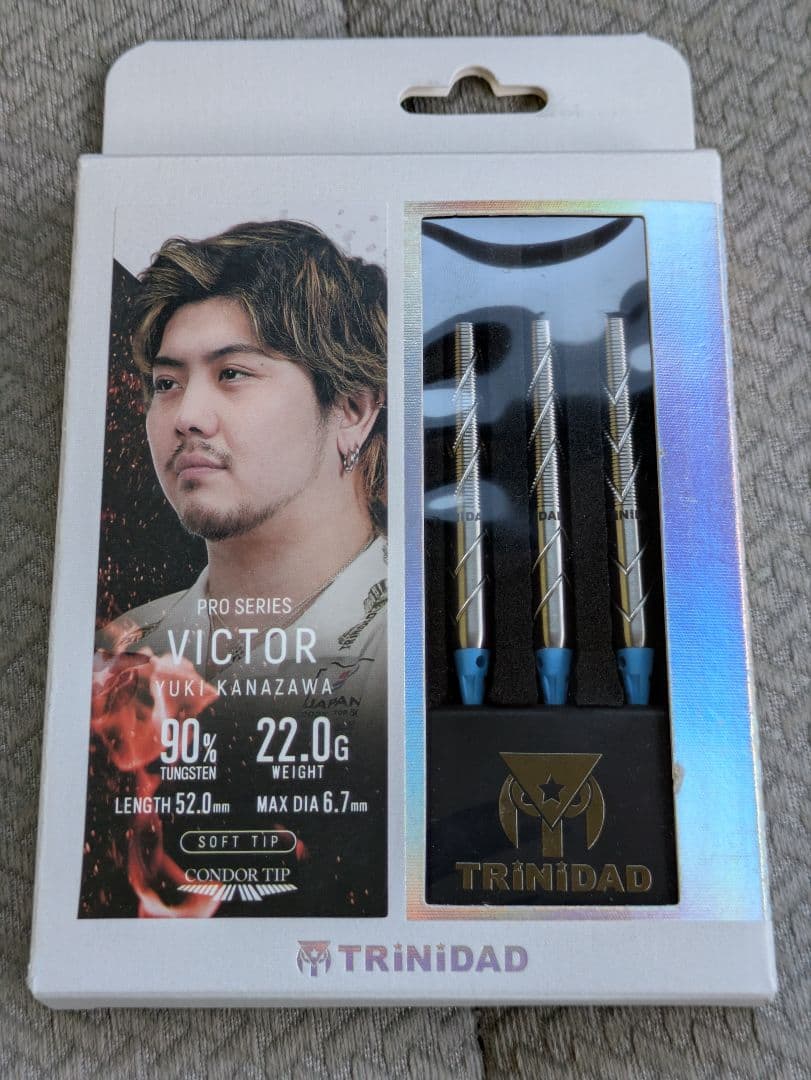 ★新品未使用★TRiNiDAD PRO VICTOR 金澤勇希 選手モデル