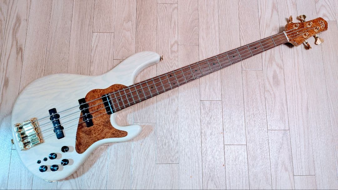 [Black Frida特値y] STR CS449 エレキベース