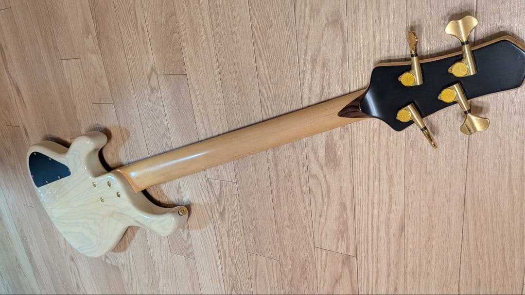 [Black Frida特値y] STR CS449 エレキベース