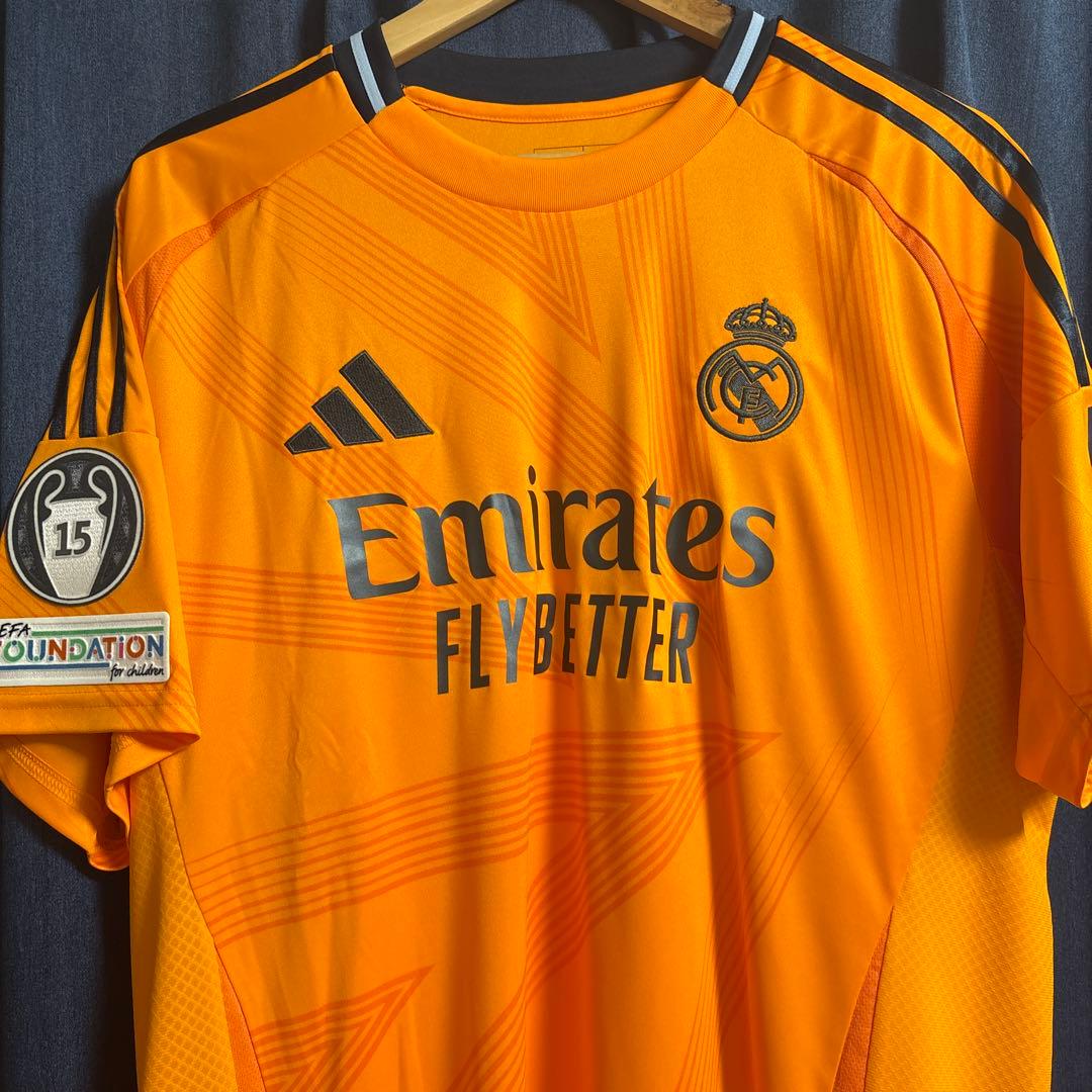 レアル・マドリード　レプリカユニフォーム 2枚まとめ売り(未使用・正規品)