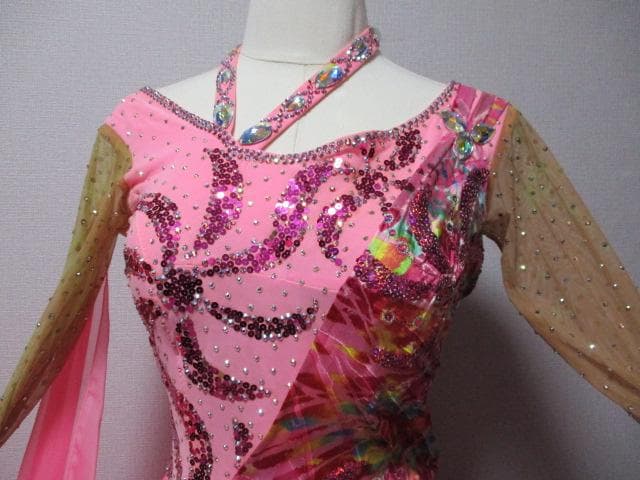 社交ダンス　ROBINHOODロビンフッド　ピンクキラキラドレス