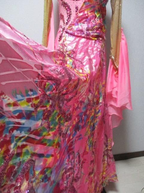 社交ダンス　ROBINHOODロビンフッド　ピンクキラキラドレス