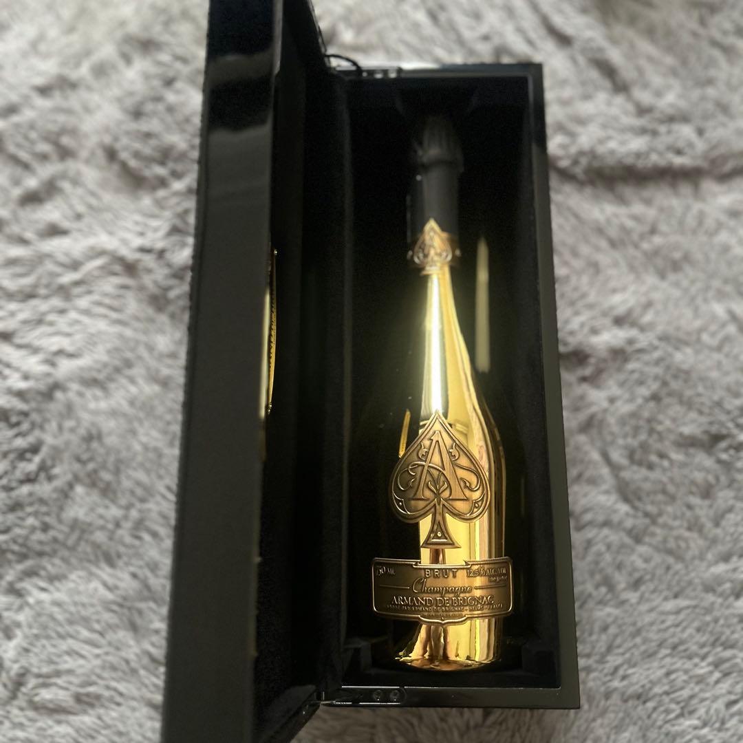 アルマンド　ゴールド　箱あり　新品未開封　シャンパン