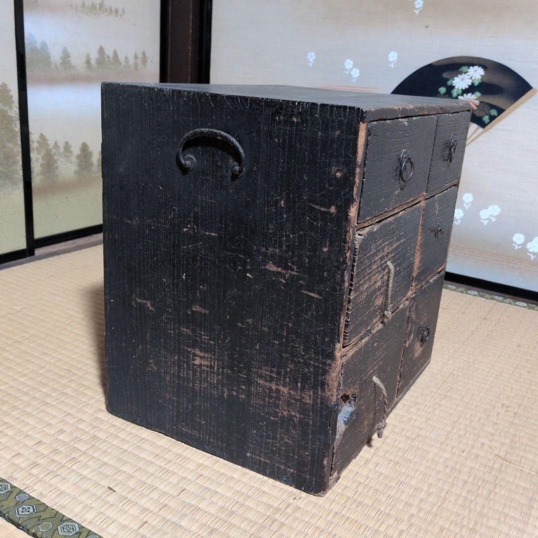 推定昭和初期　黒い木製6引き出しタンス