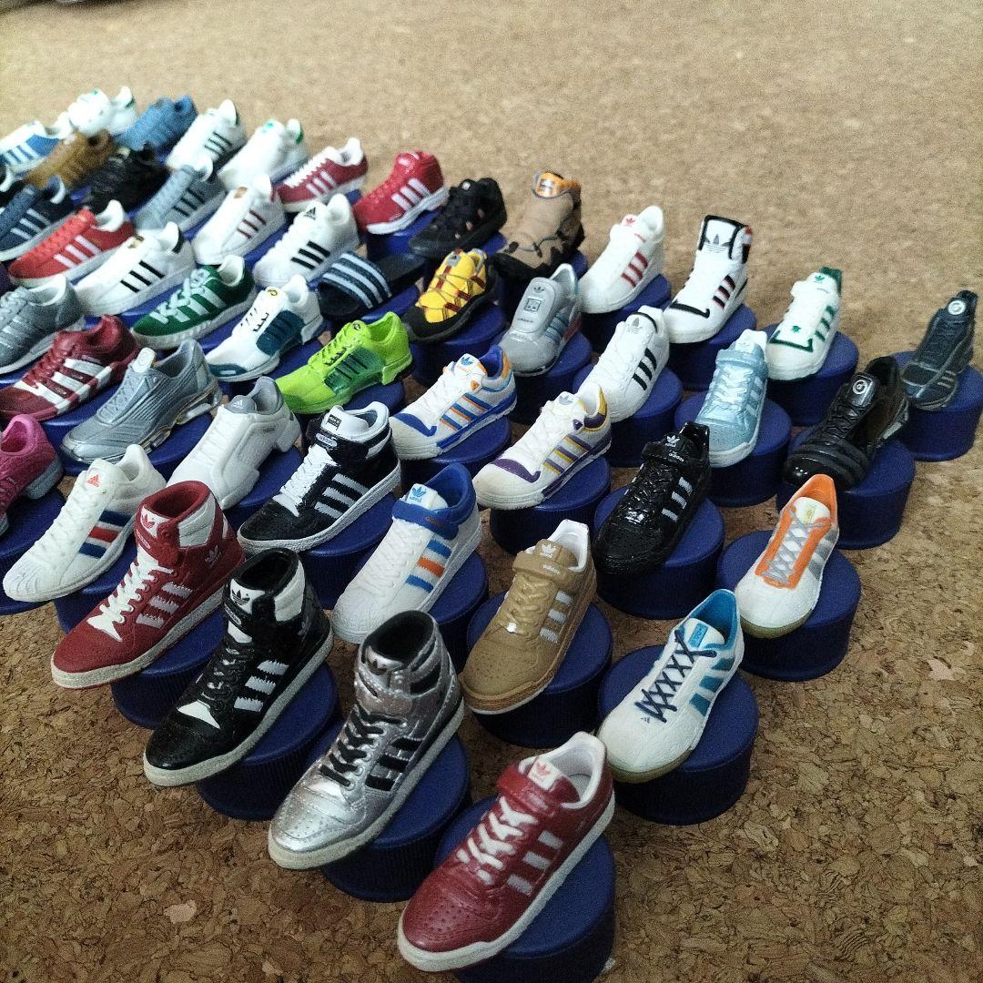 アディダス ボトルキャップ