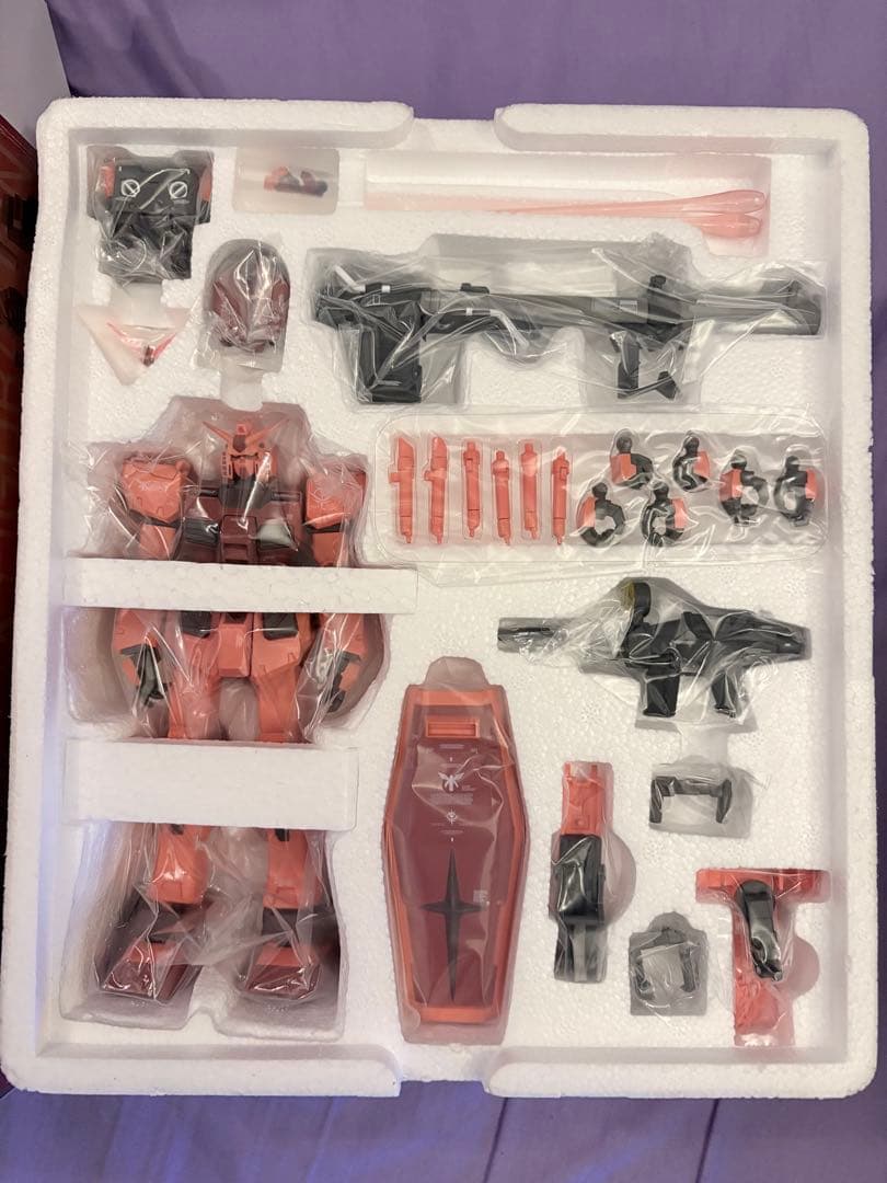 ガ*ん様 【レア/値下げ】 ガンダム ザクⅡ (緑が2個) ジェットストリームア