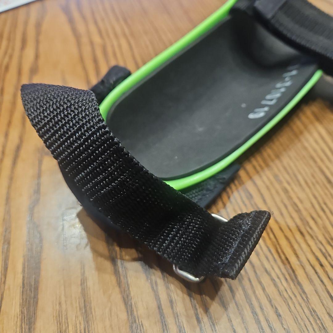 KOMPERDELL スキー用アームガード グリーン　ジュニア用