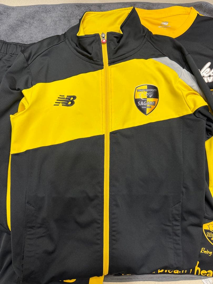 New Balance 東海大相模　サッカー部　ジャージ上下