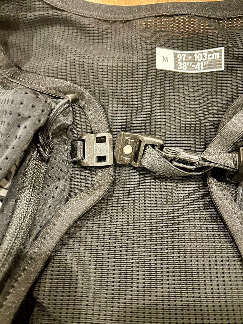 smart！　サロモン パルス2 ザック ランニングベスト フラスク付き