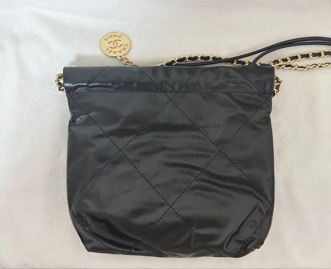 CHANEL ノベルティレザーショルダーバッグブラック