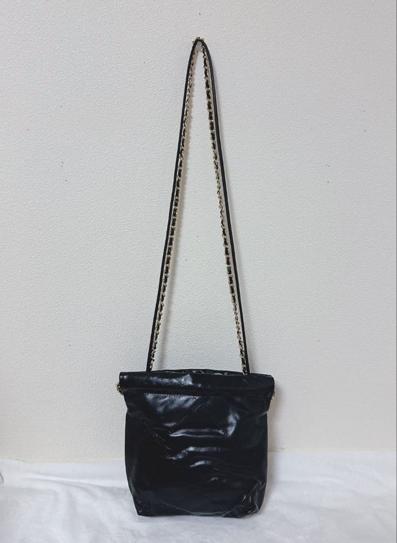CHANEL ノベルティレザーショルダーバッグブラック