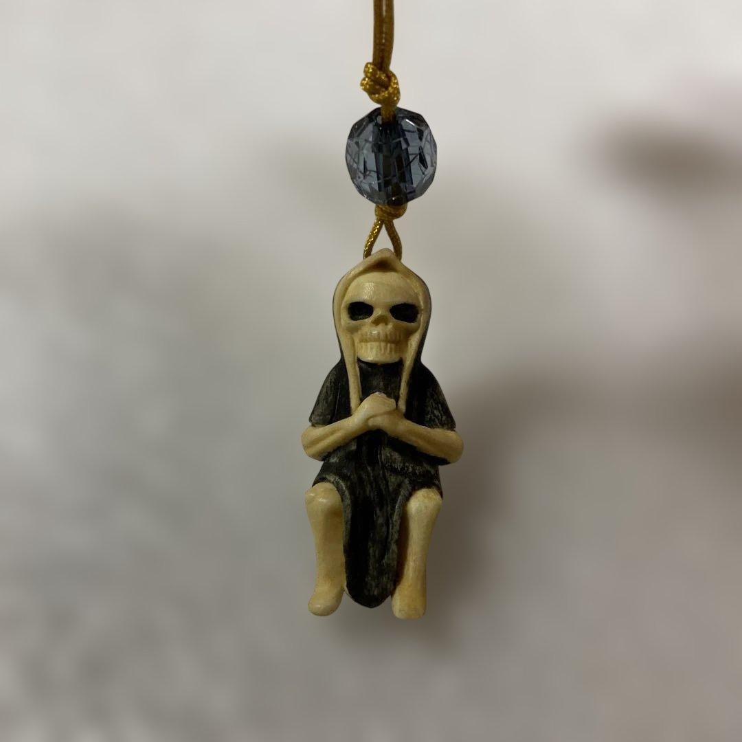 天然素材　地獄使者　彫刻　根付　提げ物