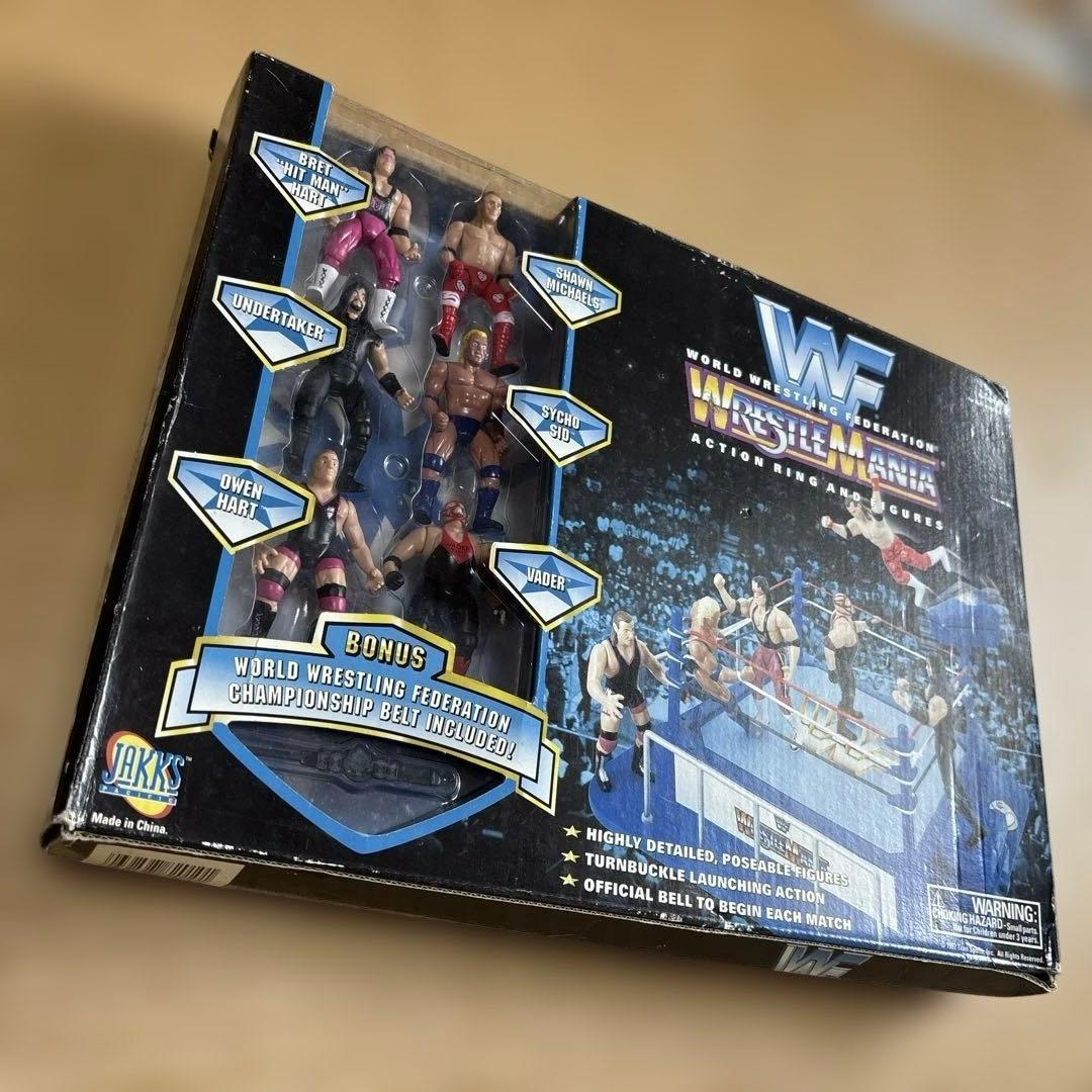 フィギュア用プロレスリング（ゴング付き）＋WWFレスラーフィギュア
