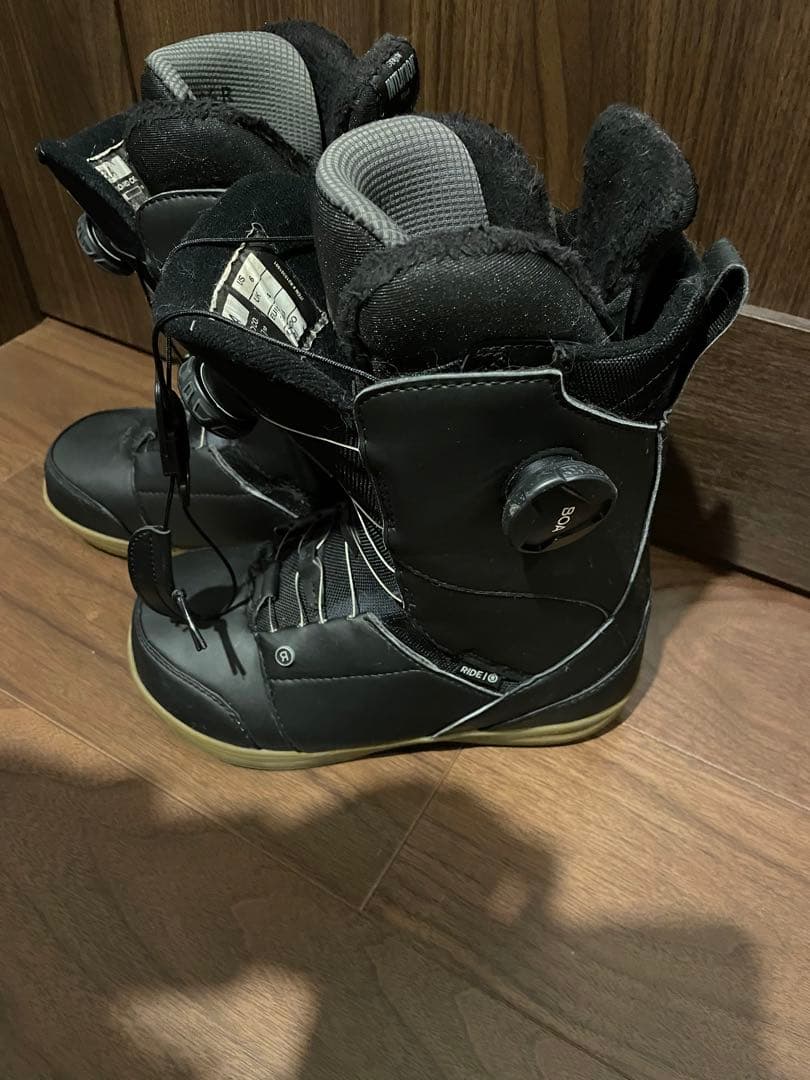 スノーボードブーツ　RIDE