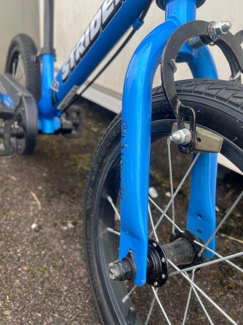 STRIDER 14x キッズバイク 青 14インチ サドル調整簡単