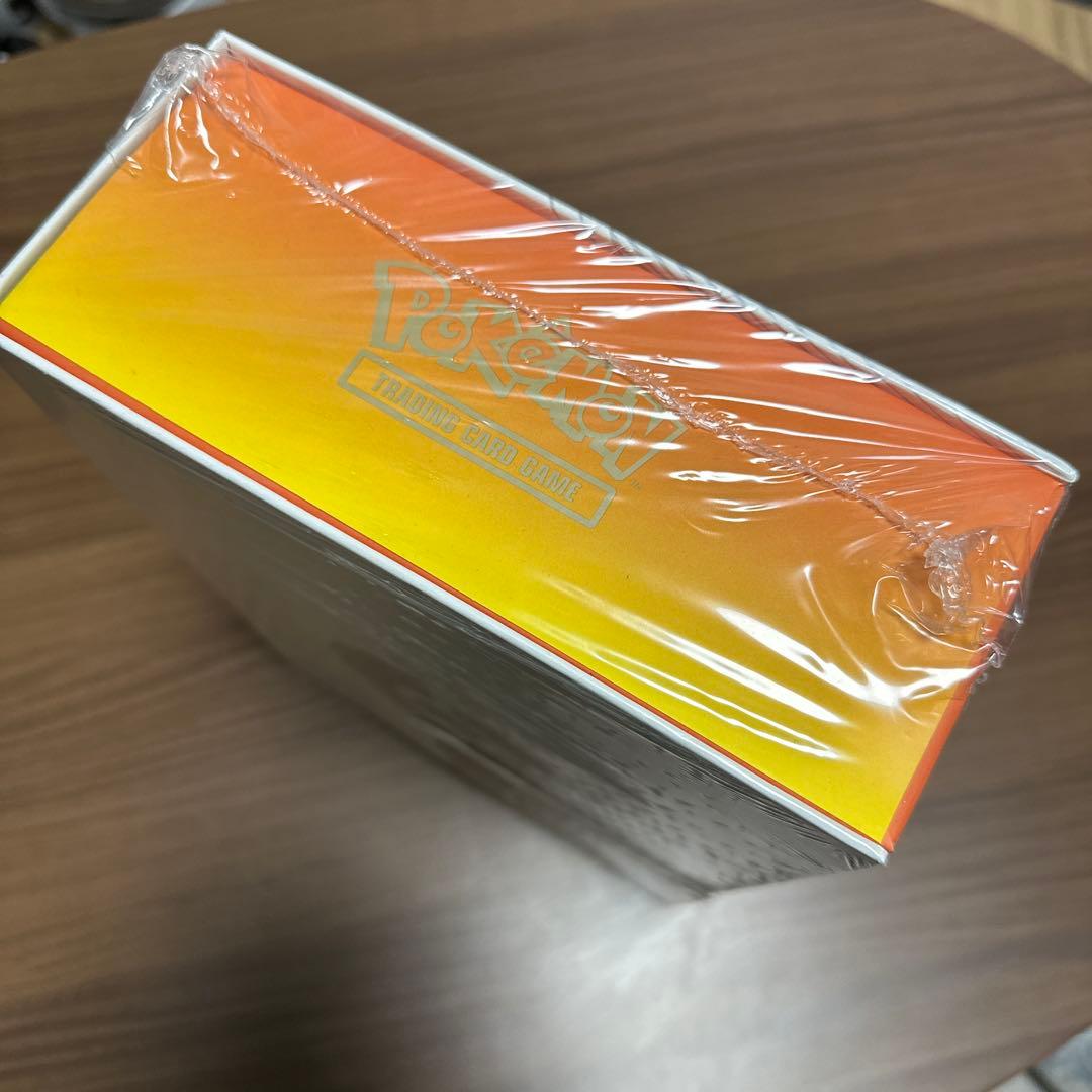 リザードン ウルトラプレミアムコレクション SWORD & SHIELD