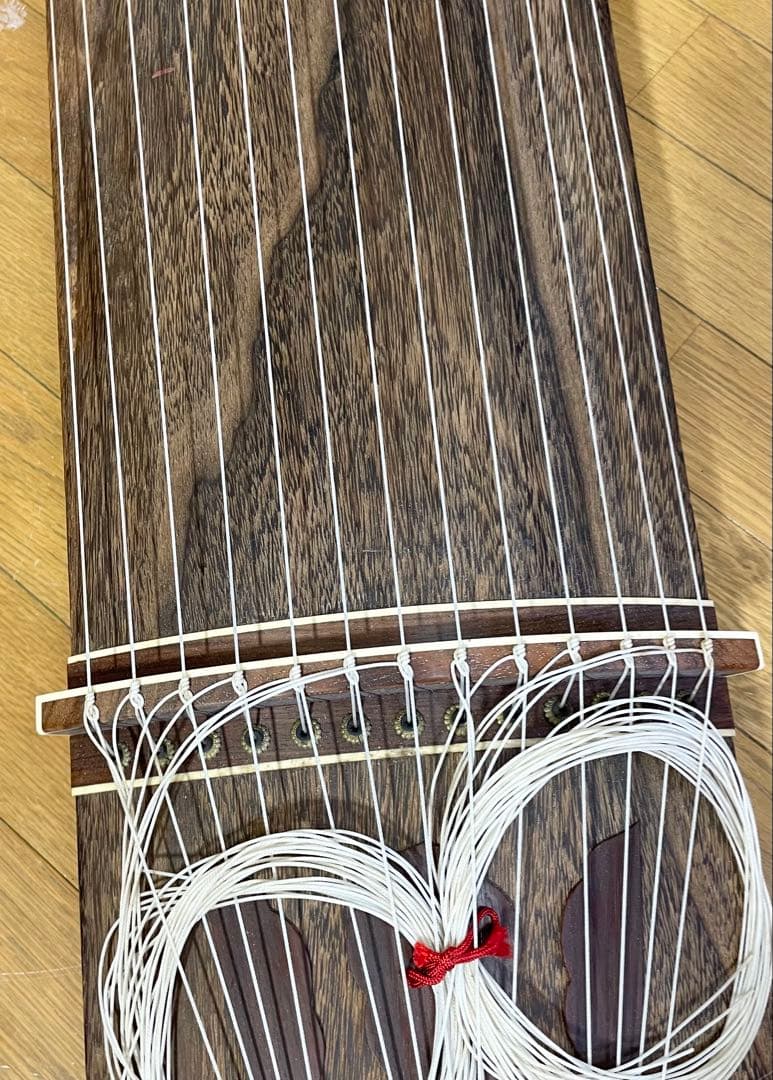 【良品】お琴 13弦 並甲 すだれ彫り 琴柱付き