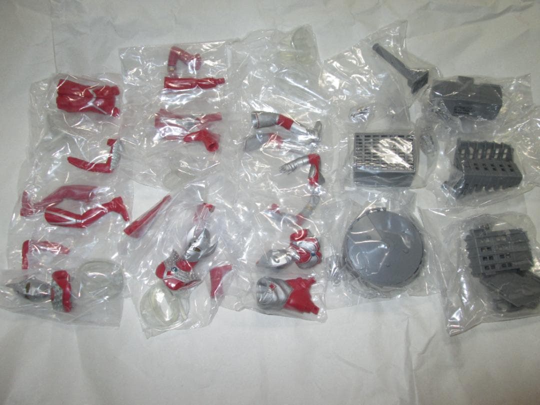 新品未開封　アルティメットルミナス　キングジョー ウルトラ6兄弟 ティガ　セット