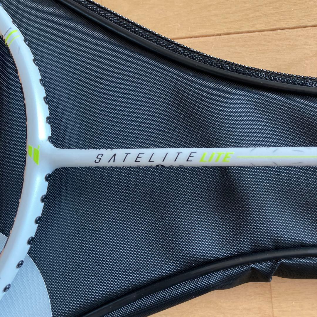 Babolat Striking バドミントンラケット