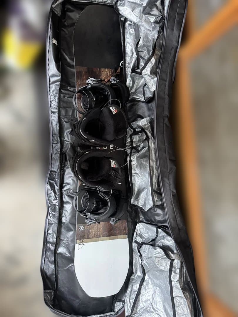 スノボ3点セット+ケース　（ボード／head142、ブーツ／head23.5）