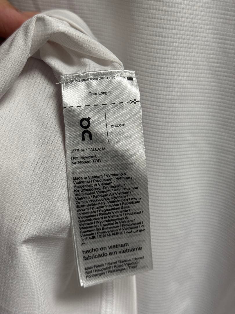 【超美品】On Core Long-T メンズ M （日本L相当）ホワイト限定色