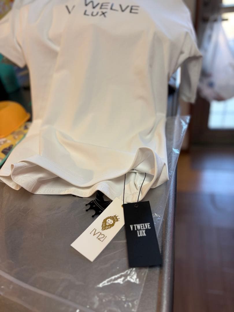 【新品タグ付V12 LUX ヴィ・トゥエルヴ モックネック シャツ L ホワイト