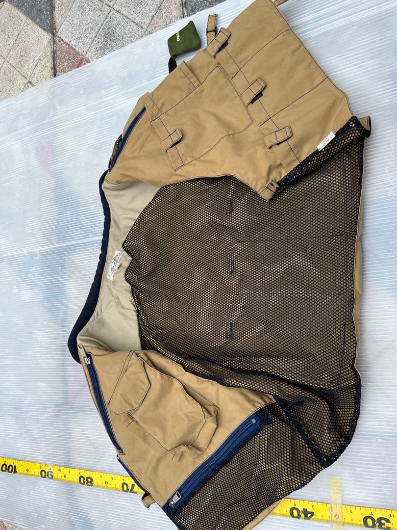 レア　希少　リバーガイド　西山徹モデル　フィッシングベスト　使用感　色褪せあり