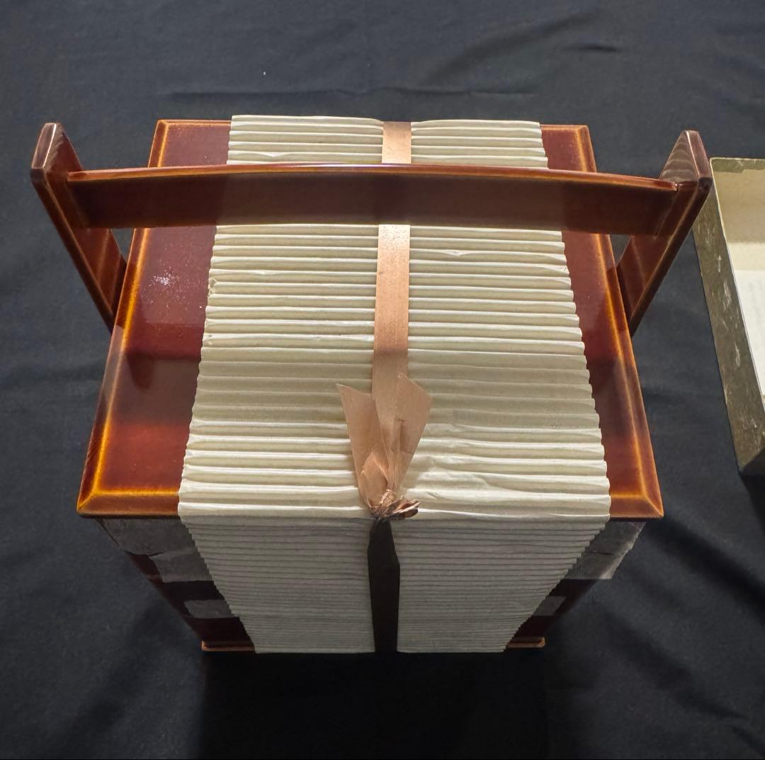 春慶塗 重箱 うるし塗装　三段持ち手付き 伝統工芸品 飛騨特産　未使用