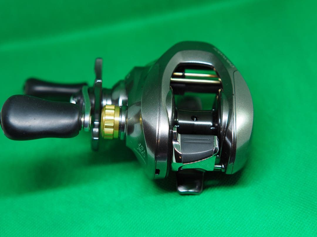 SHIMANO 17クロナークmgl 150XGLギア比8.5 カスタム多数
