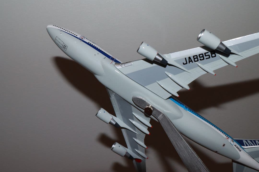 ANA ボーイング747-400 NH20064 1:200 ギヤ無し