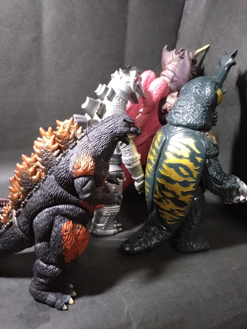 バーニングゴジラ、デストロイア、メガロ、メカゴジラ1、ソフビ