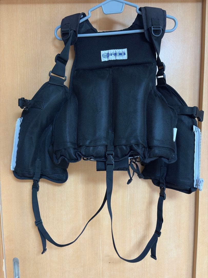 リバレイ　RBB ロックショアベスト2 フローティングベスト　8796