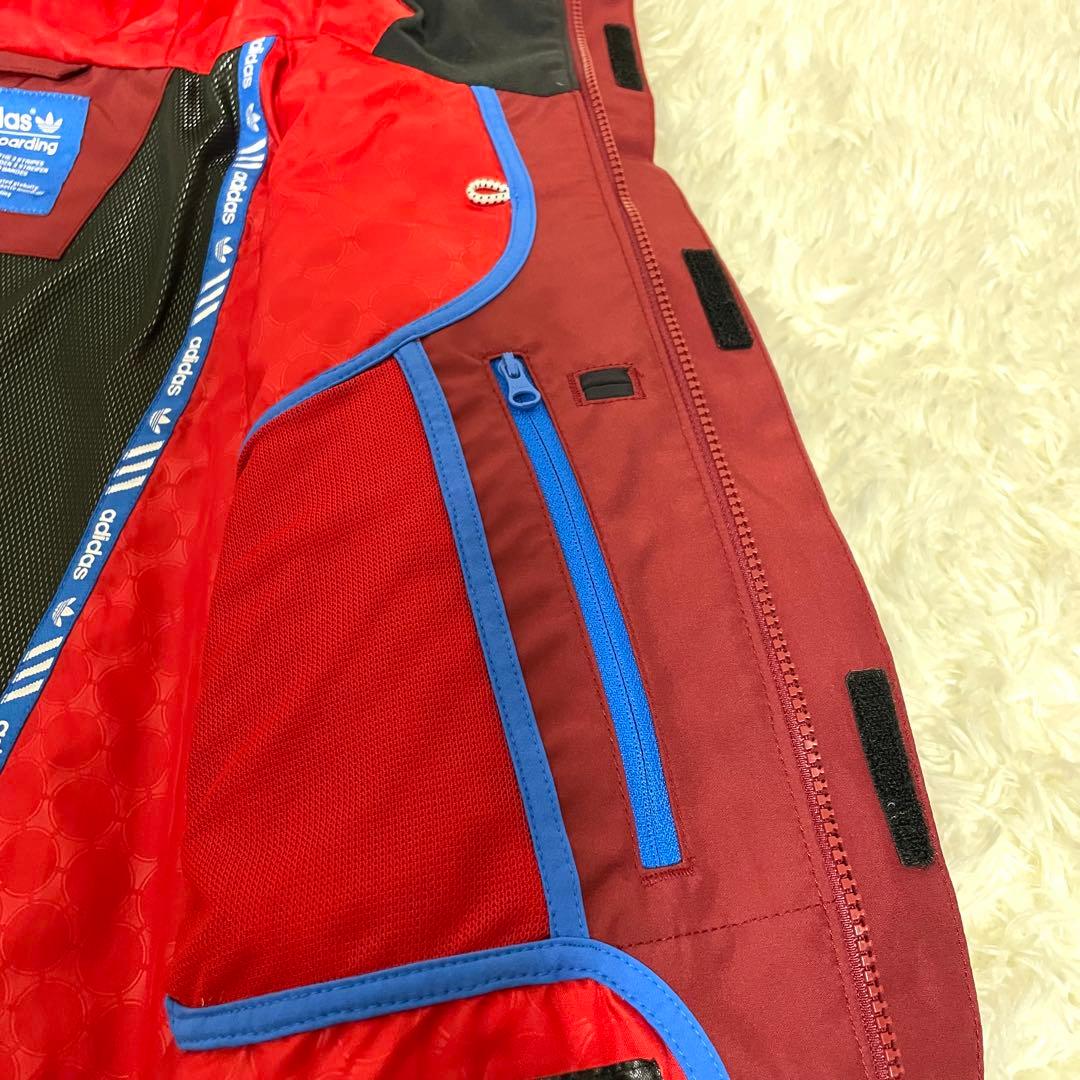 adidas エリック・ジャクソン　シグネチャーモデル スノーボード　ウェア