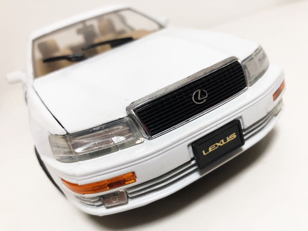 激レア/Lexusレクサス LS400 絶版 1/18