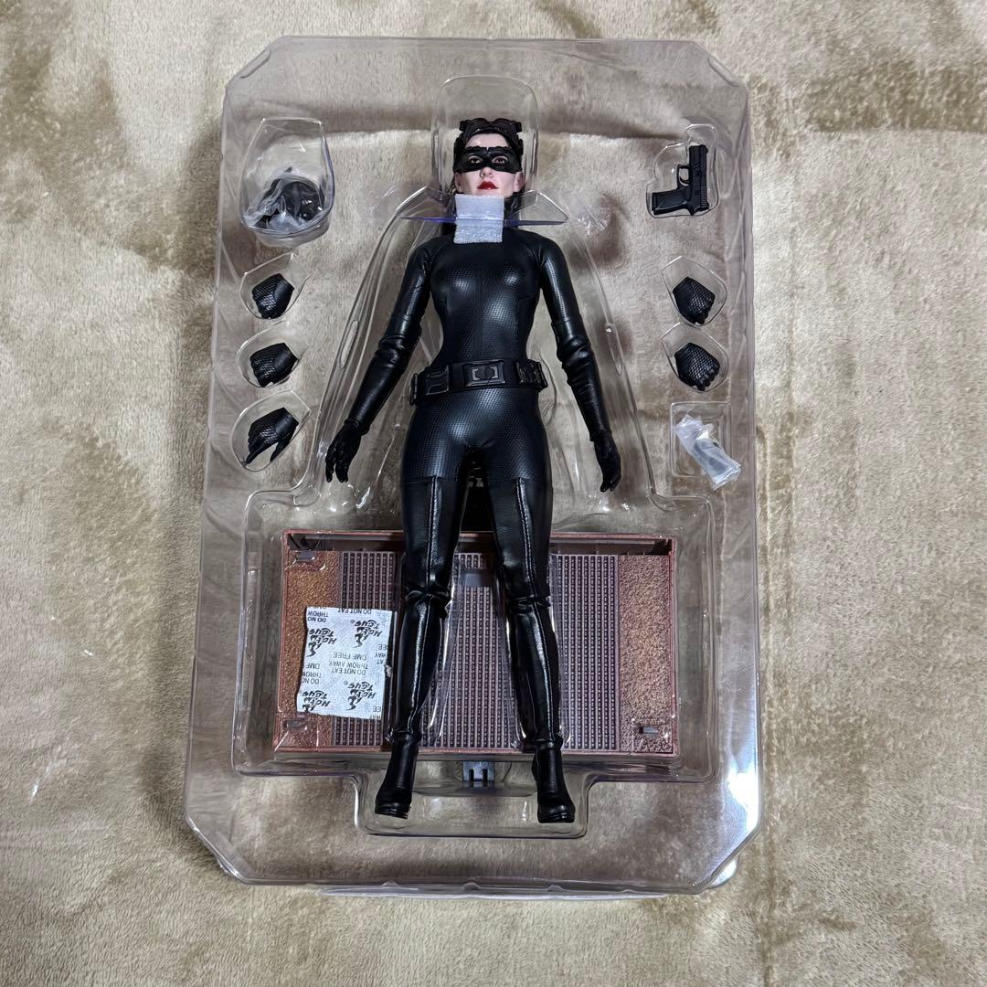 キャットウーマン　ホットトイズ　【ムービー・マスターピース】
