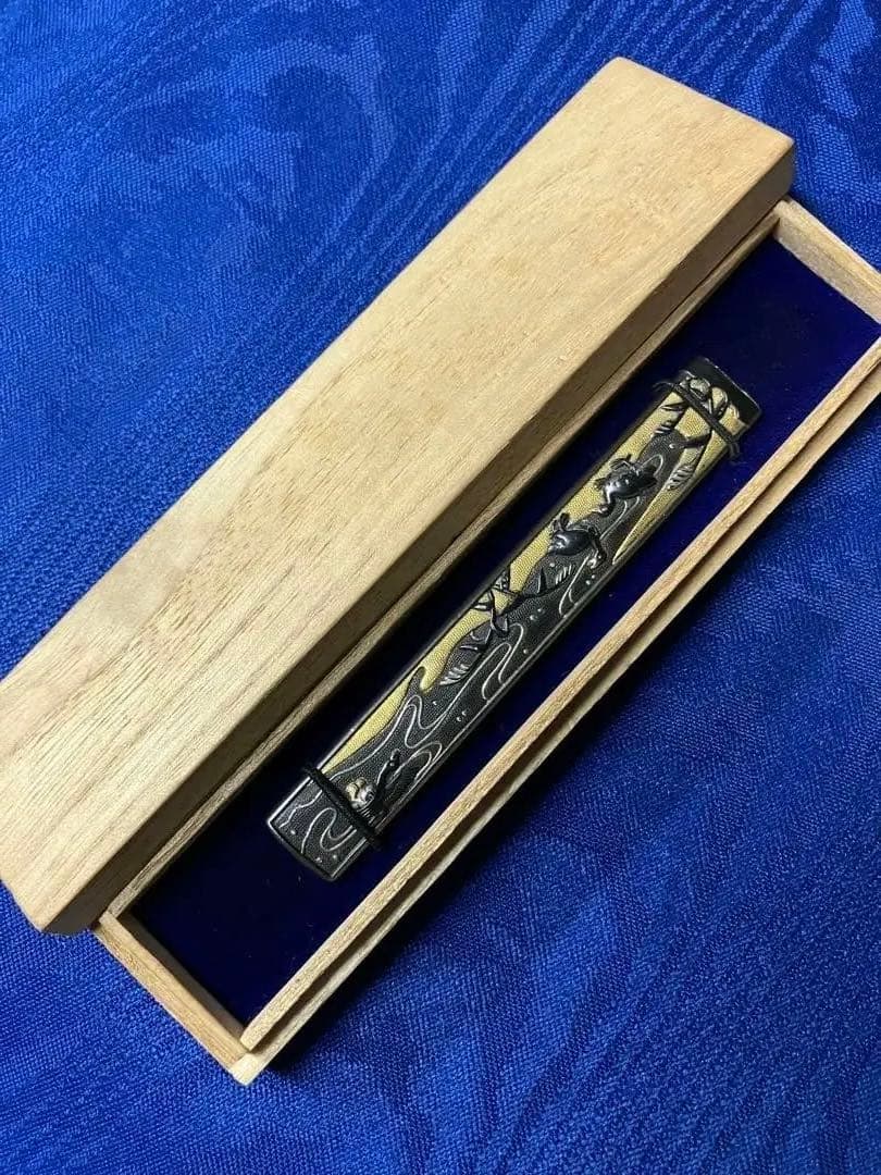 日本刀　装飾　小柄　金銀象嵌　時代物　骨董品