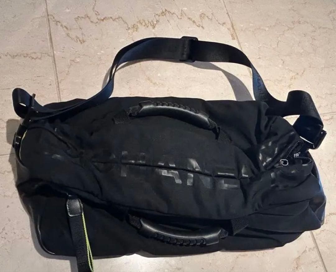 シャネルスポーツライン　ココマーク　黒ブラックボストンバッグ　CHANEL